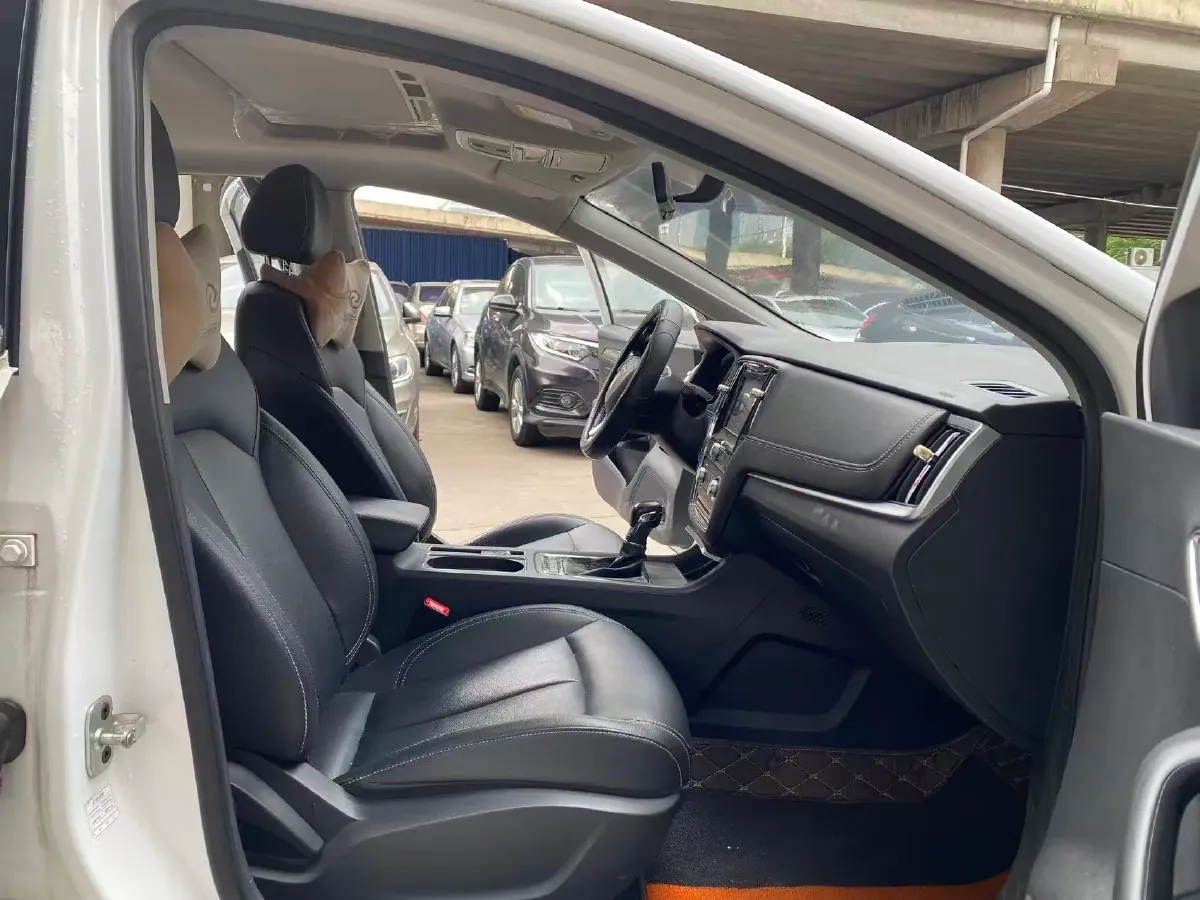 2018 HuangHai JiaoLong 2.4L 143HP L4 5AT,autocango,china used car exporter,china ev exporter,chinese used car exporter,chinese used ev exporter