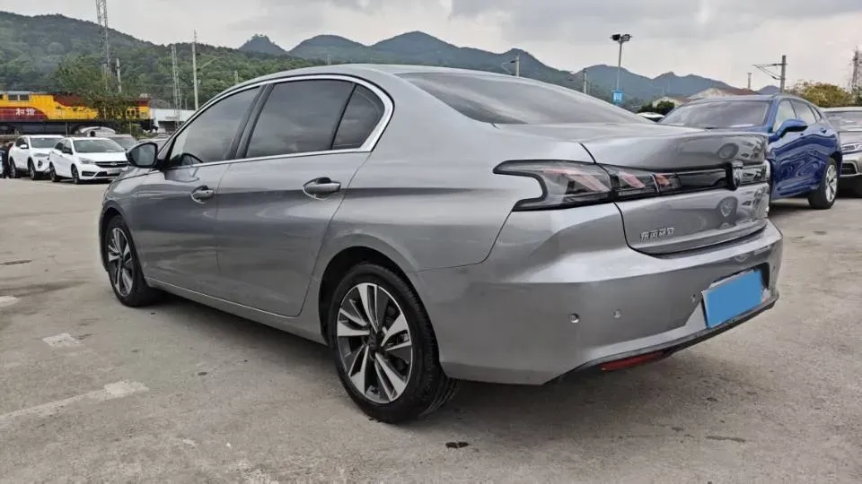 2022 Peugeot 408 1.6T 170HP L4 6AT,autocango,china used car exporter,china ev exporter,chinese used car exporter,chinese used ev exporter