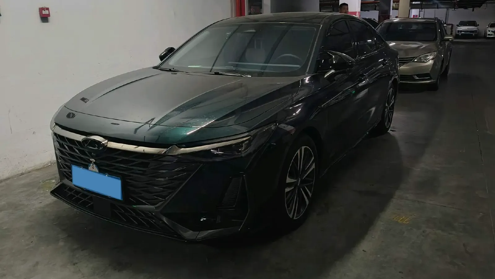 2023 Chery Arrizo 8 2.0T 254HP L4 7DCT,autocango,china used car exporter,china ev exporter,chinese used car exporter,chinese used ev exporter