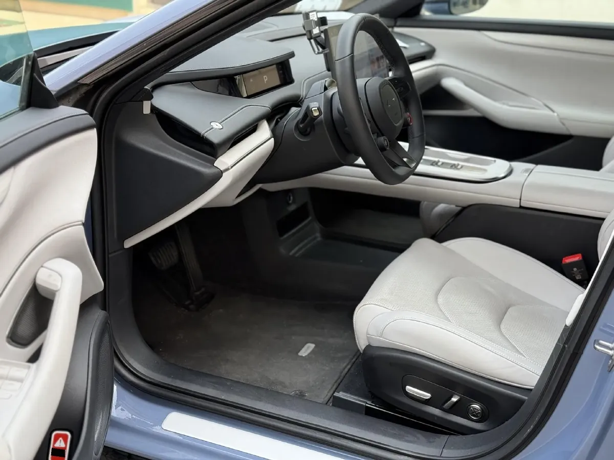 2024 MI SU7 BEV 73.6KWH,autocango,china used car exporter,china ev exporter,chinese used car exporter,chinese used ev exporter