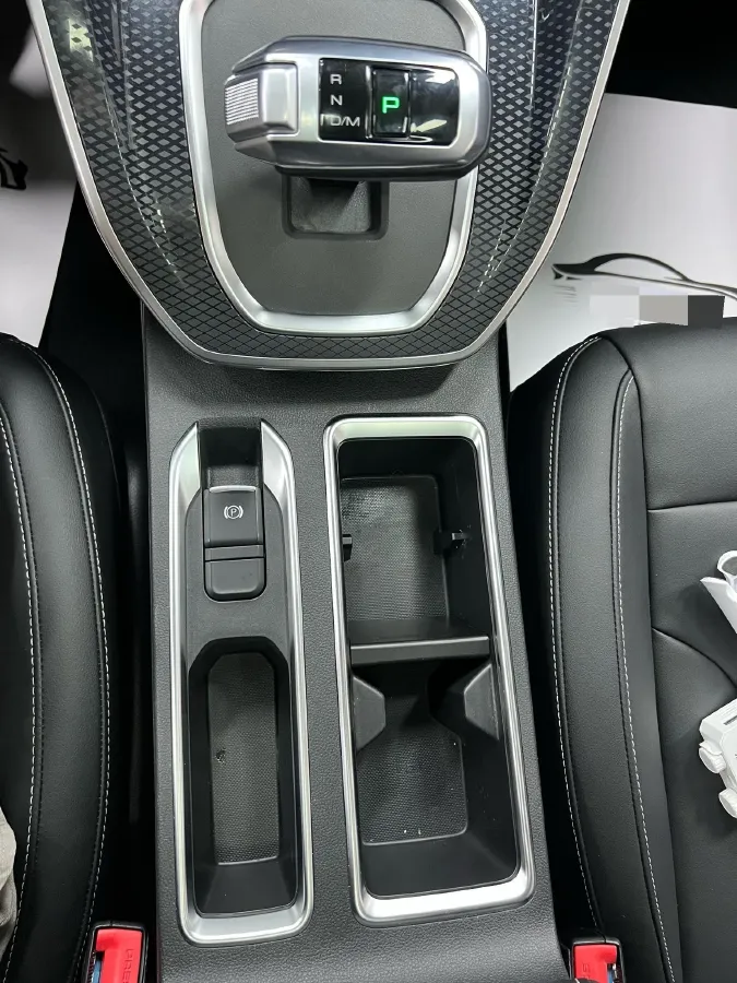 2021 Haval M6 1.5T 150HP L4 7DCT,autocango,china used car exporter,china ev exporter,chinese used car exporter,chinese used ev exporter