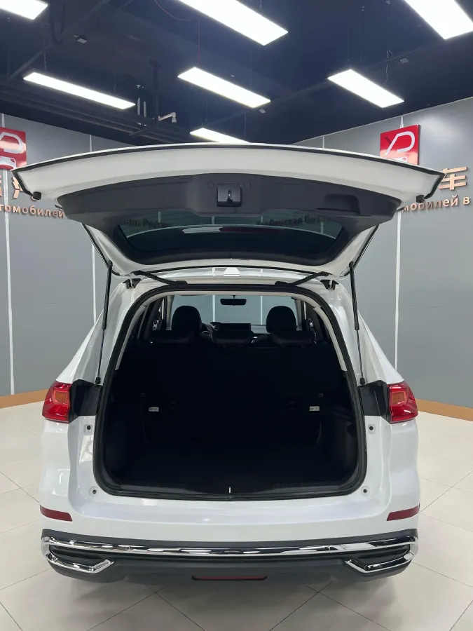 2021 Haval M6 1.5T 150HP L4 7DCT,autocango,china used car exporter,china ev exporter,chinese used car exporter,chinese used ev exporter