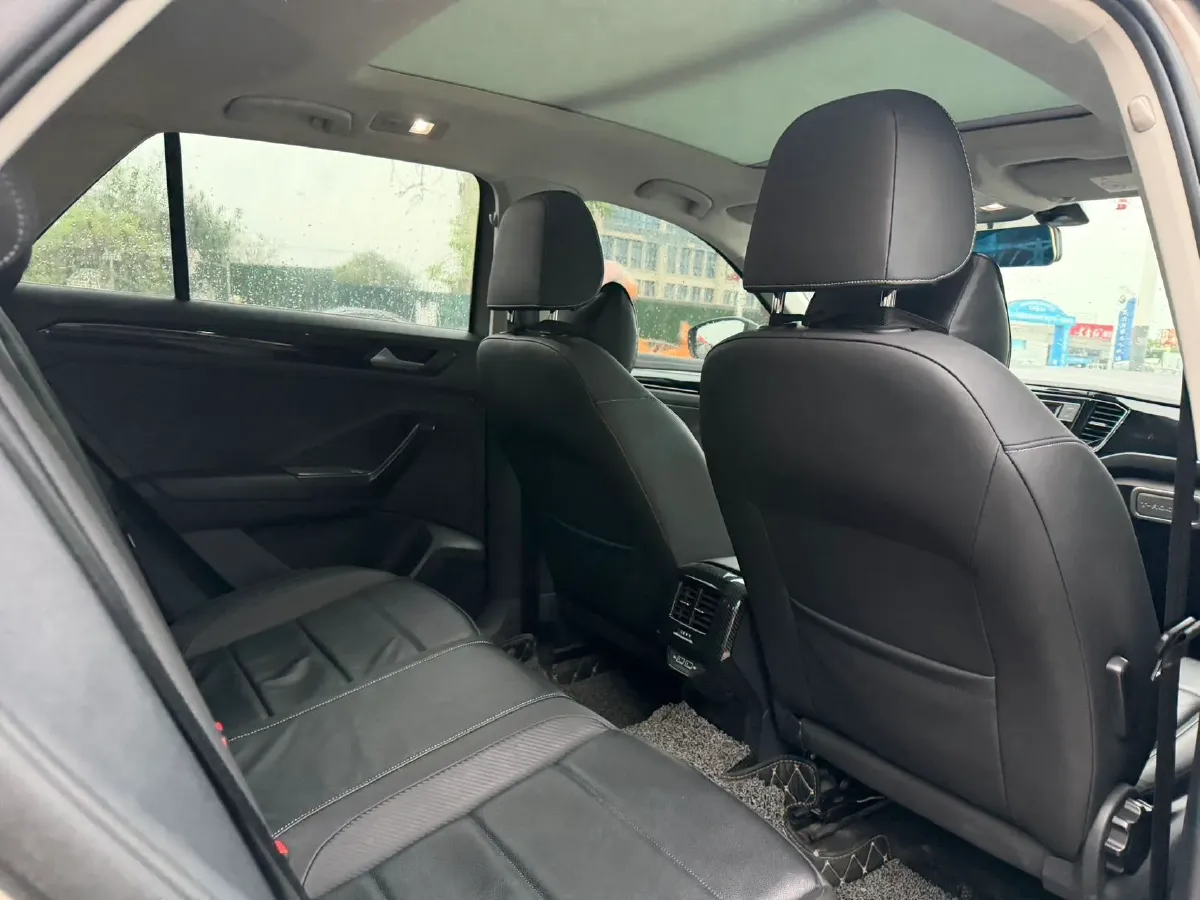 2018 Borgward BX7 2.0T 224HP L4 6AT,autocango,china used car exporter,china ev exporter,chinese used car exporter,chinese used ev exporter