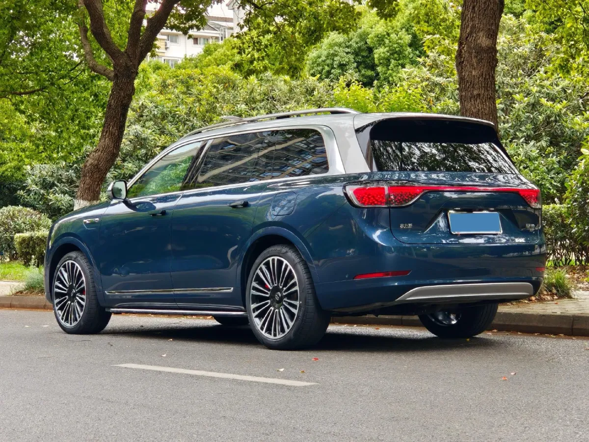2024 AITO AITO M9 1.5T 152HP L4 REEV 42KWH,autocango,china used car exporter,china ev exporter,chinese used car exporter,chinese used ev exporter