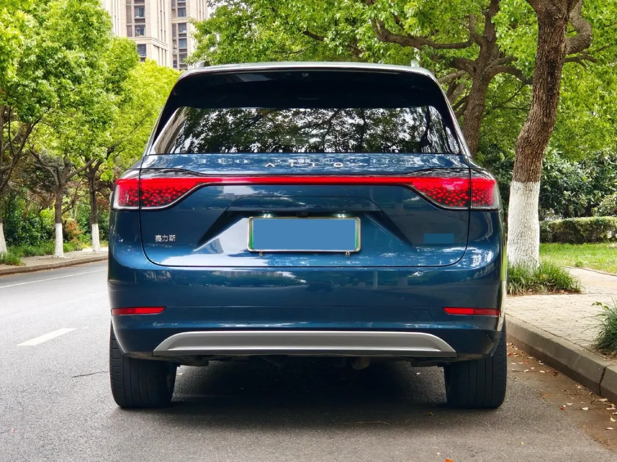 2024 AITO AITO M9 1.5T 152HP L4 REEV 42KWH,autocango,china used car exporter,china ev exporter,chinese used car exporter,chinese used ev exporter