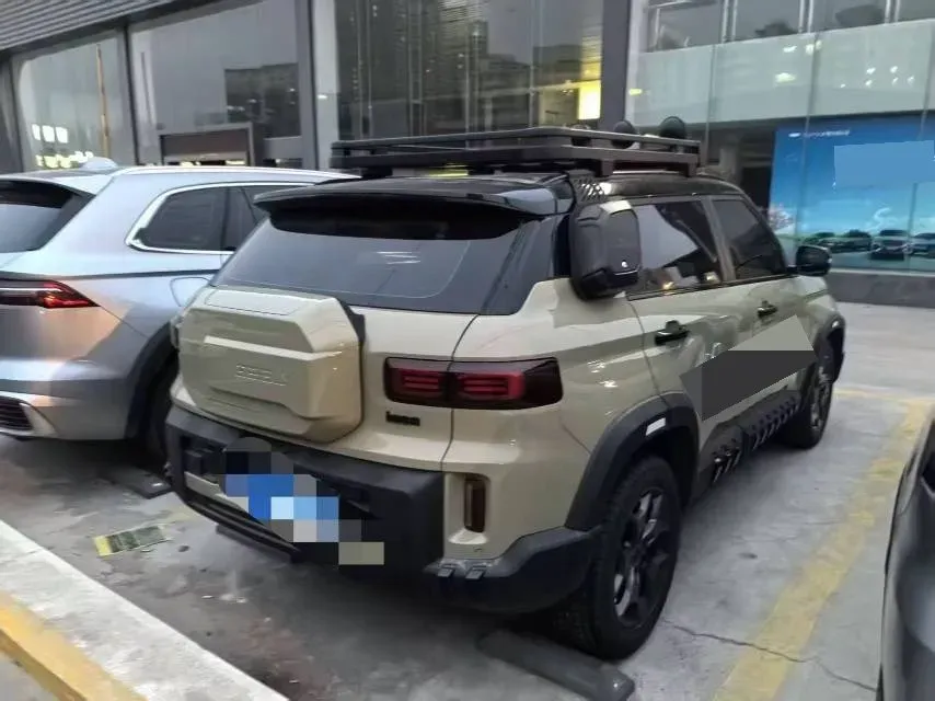 2025 Geely Cowboy 1.5T 181HP L4 7DCT,autocango,china used car exporter,china ev exporter,chinese used car exporter,chinese used ev exporter