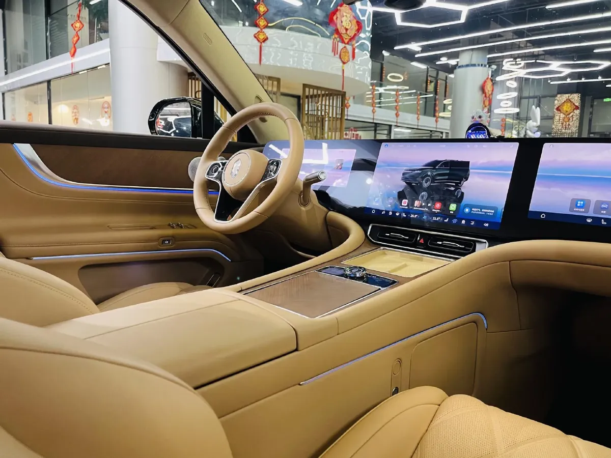 2025 AITO AITO M9 REEV 160HP REEV 52KWH,autocango,china used car exporter,china ev exporter,chinese used car exporter,chinese used ev exporter