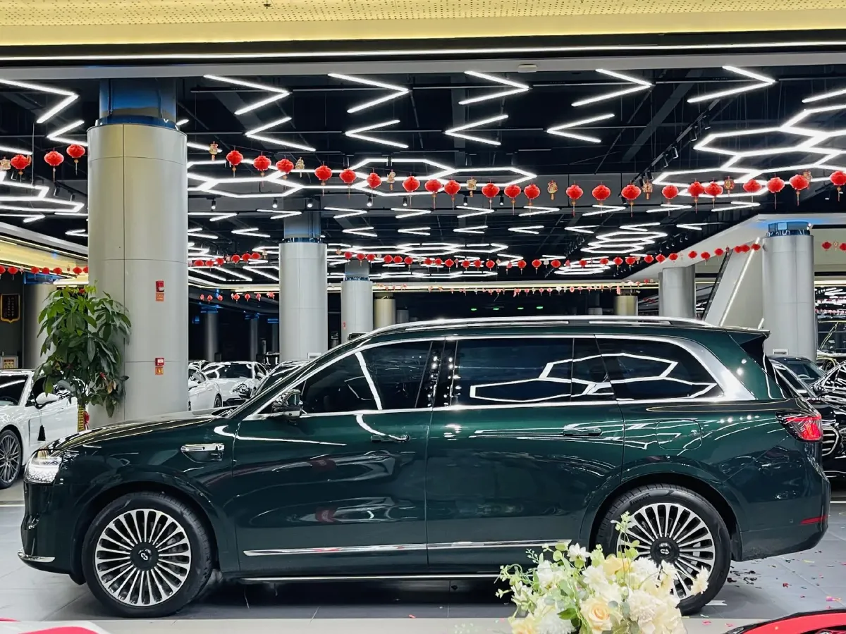 2025 AITO AITO M9 REEV 160HP REEV 52KWH,autocango,china used car exporter,china ev exporter,chinese used car exporter,chinese used ev exporter