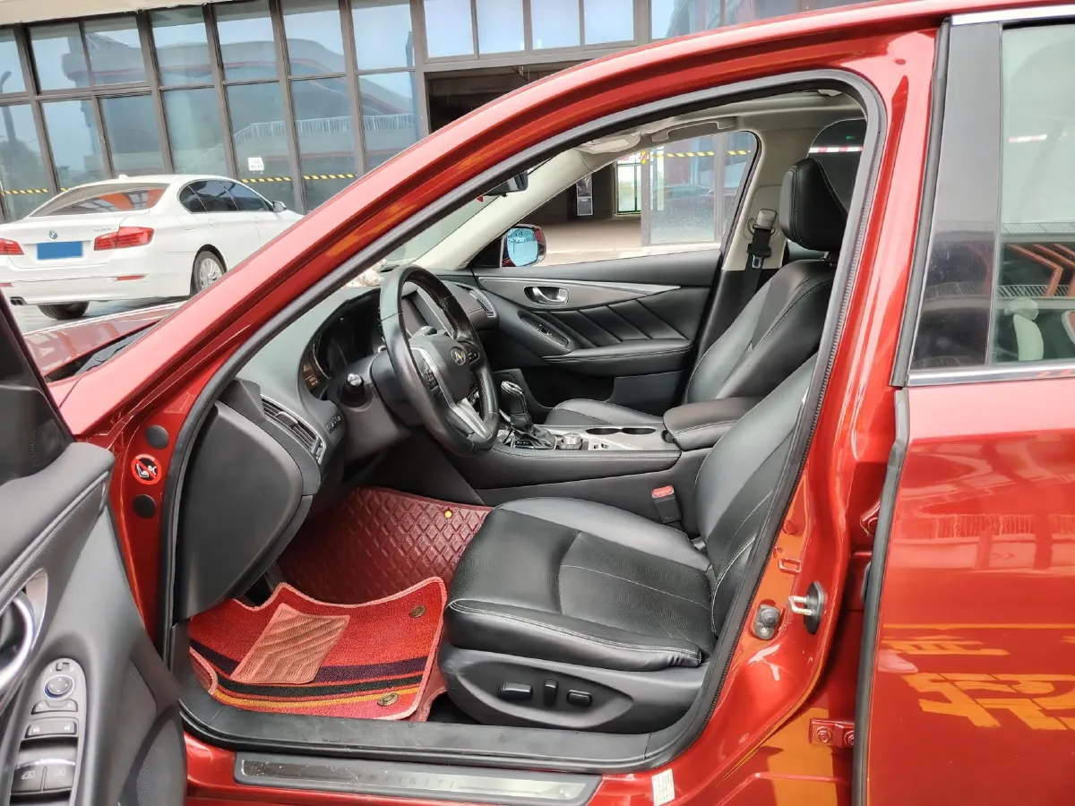 2018 Jeep Grand Commander 2.0T 265HP L4 9AT,autocango,china used car exporter,china ev exporter,chinese used car exporter,chinese used ev exporter
