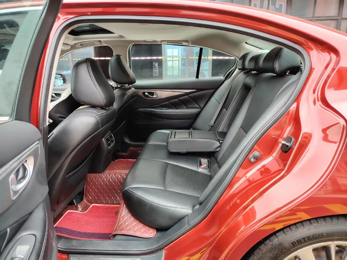 2018 Jeep Grand Commander 2.0T 265HP L4 9AT,autocango,china used car exporter,china ev exporter,chinese used car exporter,chinese used ev exporter