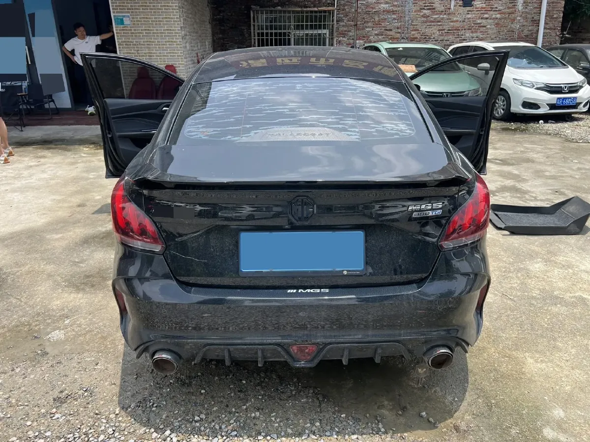 2021 MG 5 1.5T 173HP L4 7DCT,autocango,china used car exporter,china ev exporter,chinese used car exporter,chinese used ev exporter