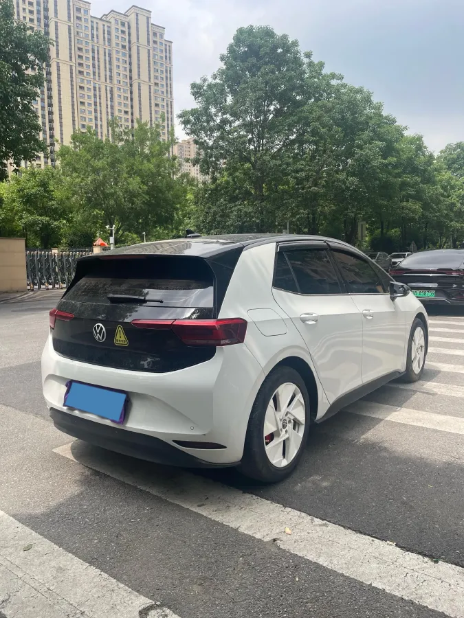2025 Volkswagen ID.3 BEV 52.8KWH,autocango,china used car exporter,china ev exporter,chinese used car exporter,chinese used ev exporter