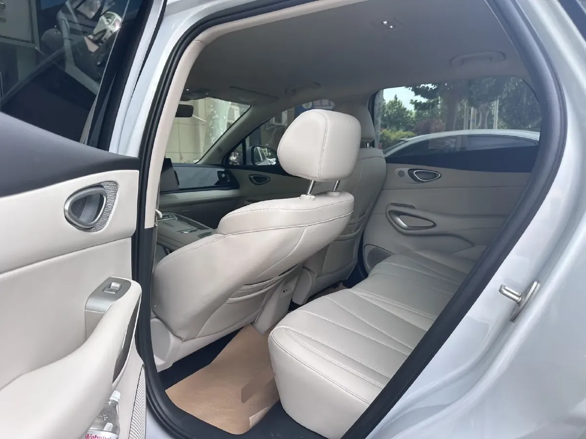2026 Ruichi Auto RuiChi R5 BEV,autocango,china used car exporter,china ev exporter,chinese used car exporter,chinese used ev exporter