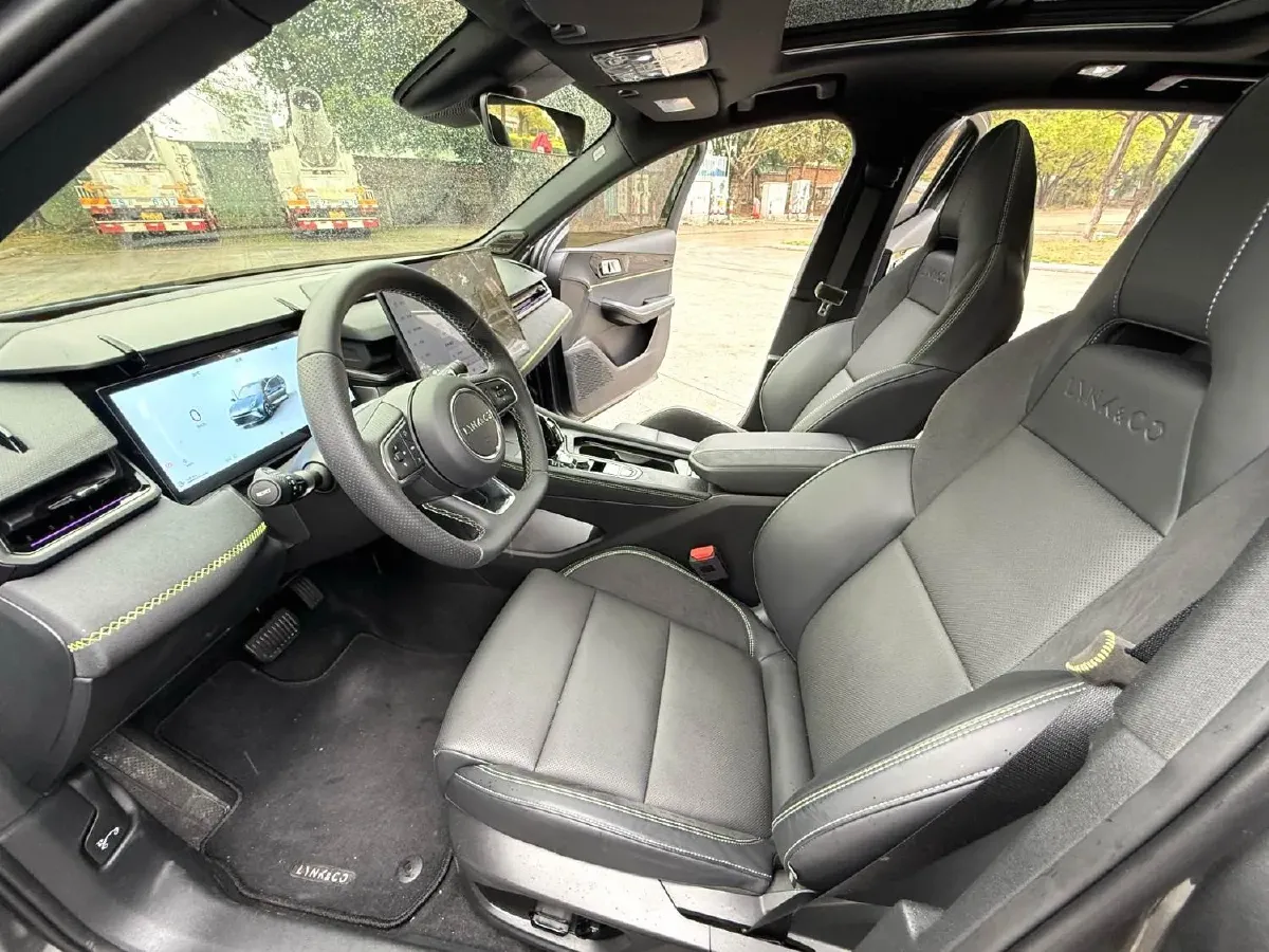 2025 LYNK&CO 03 1.5T 181HP L4 7DCT,autocango,china used car exporter,china ev exporter,chinese used car exporter,chinese used ev exporter