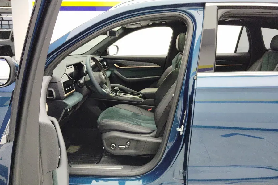 2021 Geely Monjaro 2.0T 218HP L4 7DCT,autocango,china used car exporter,china ev exporter,chinese used car exporter,chinese used ev exporter