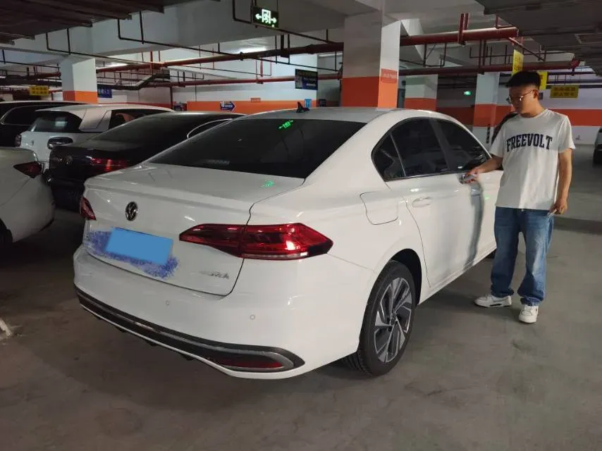 2025 Volkswagen Bora 1.2T 116HP L4 7DCT,autocango,china used car exporter,china ev exporter,chinese used car exporter,chinese used ev exporter