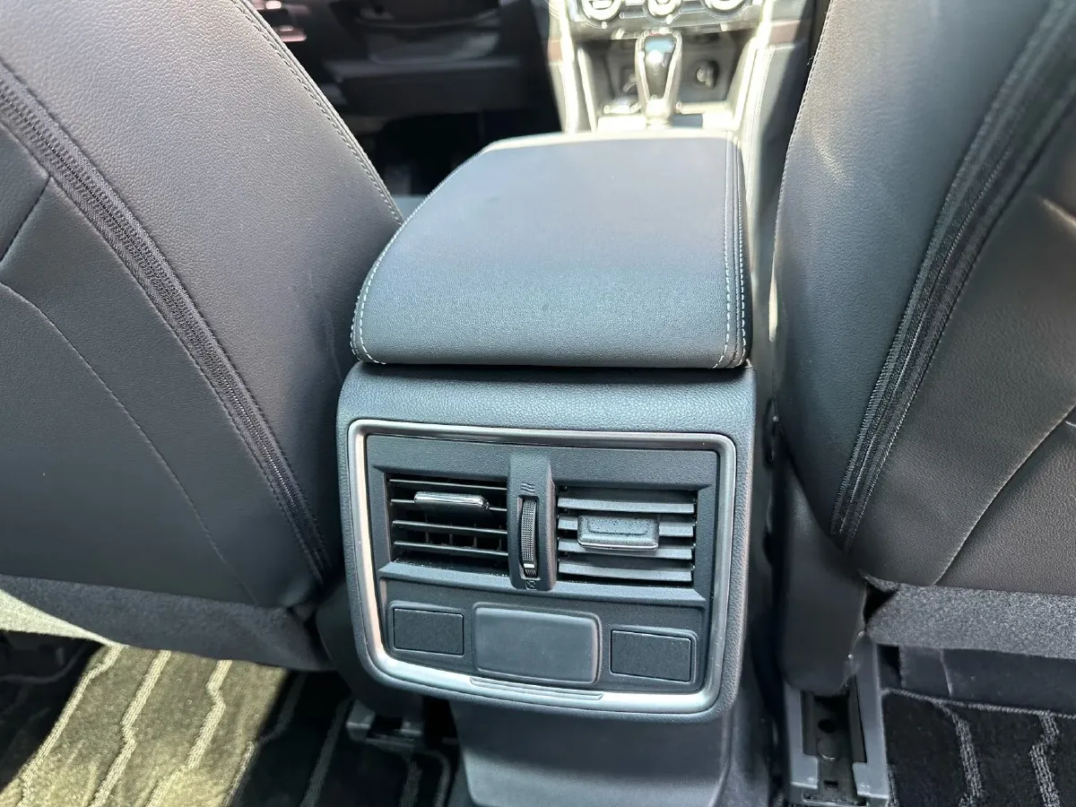 2022 Subaru Forester 2.0L 154HP H4 CVT,autocango,china used car exporter,china ev exporter,chinese used car exporter,chinese used ev exporter