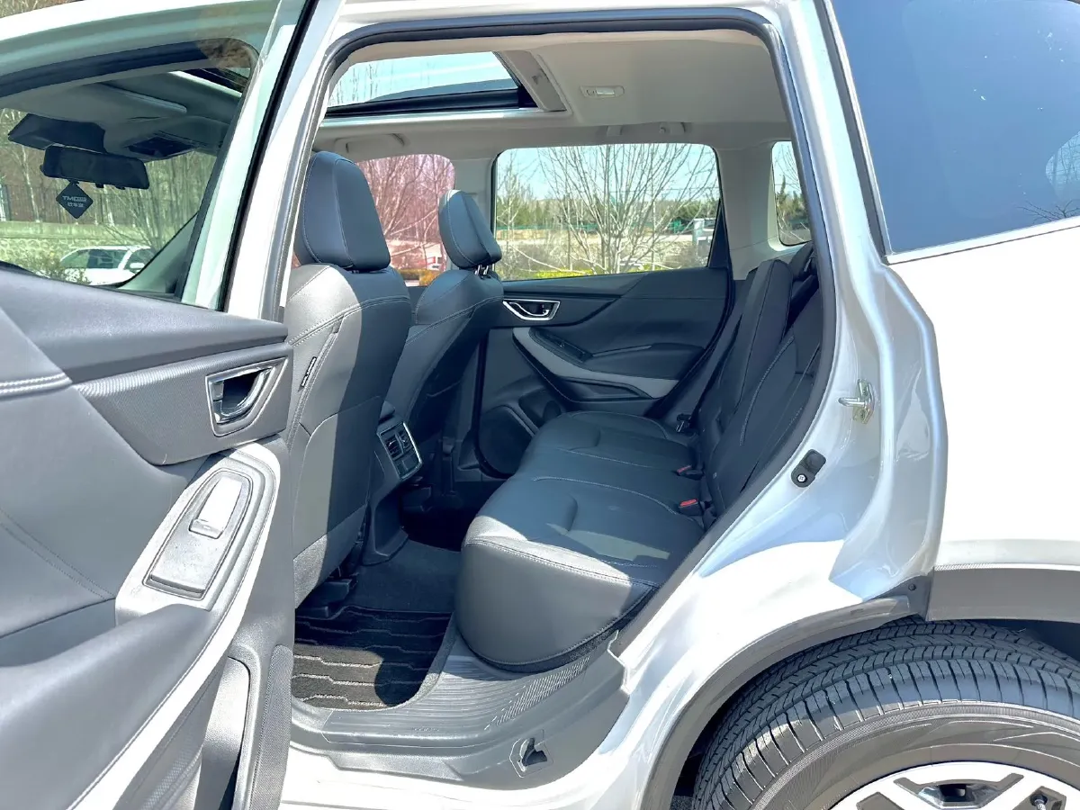 2022 Subaru Forester 2.0L 154HP H4 CVT,autocango,china used car exporter,china ev exporter,chinese used car exporter,chinese used ev exporter