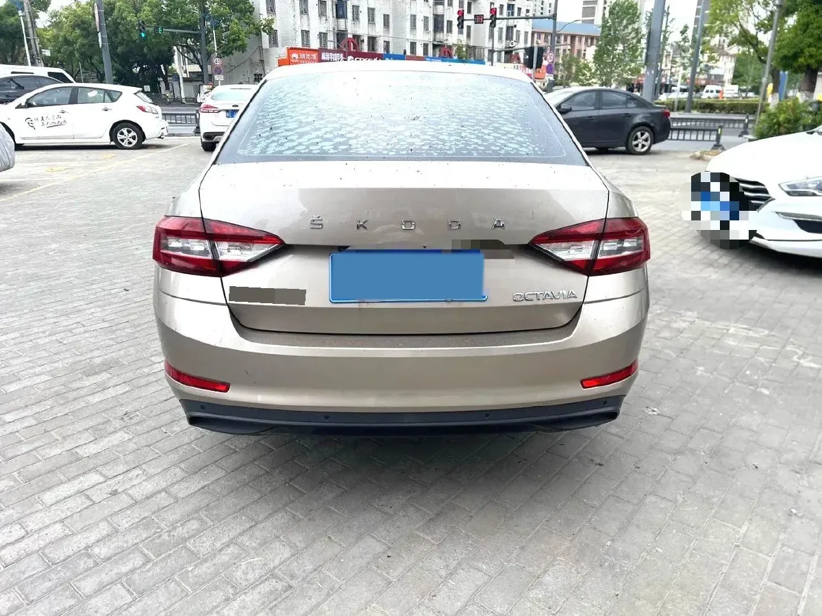 2019 Skoda Octavia 1.5L 116HP L4 6AT,autocango,china used car exporter,china ev exporter,chinese used car exporter,chinese used ev exporter