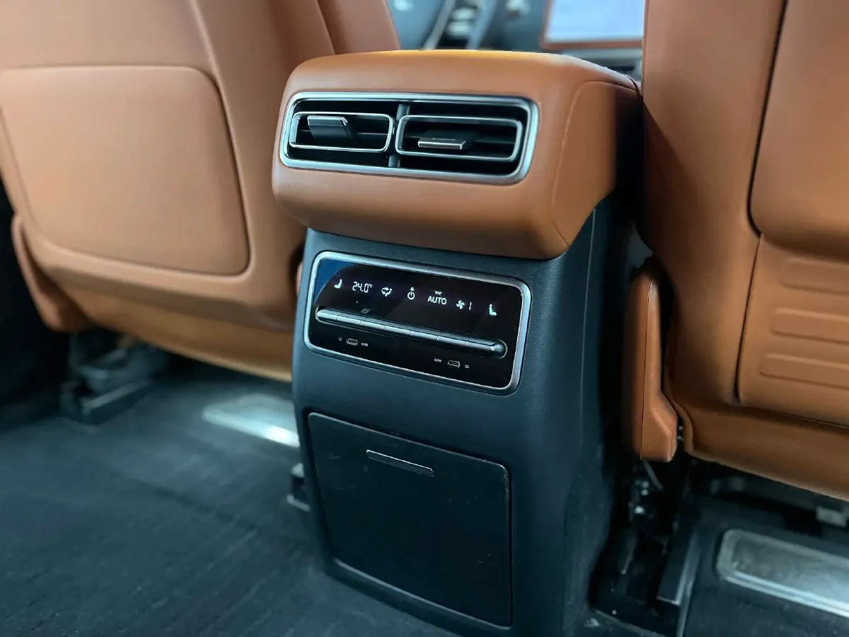 2023 Hyundai Palisade 3.5L 272HP V6 8AT,autocango,china used car exporter,china ev exporter,chinese used car exporter,chinese used ev exporter