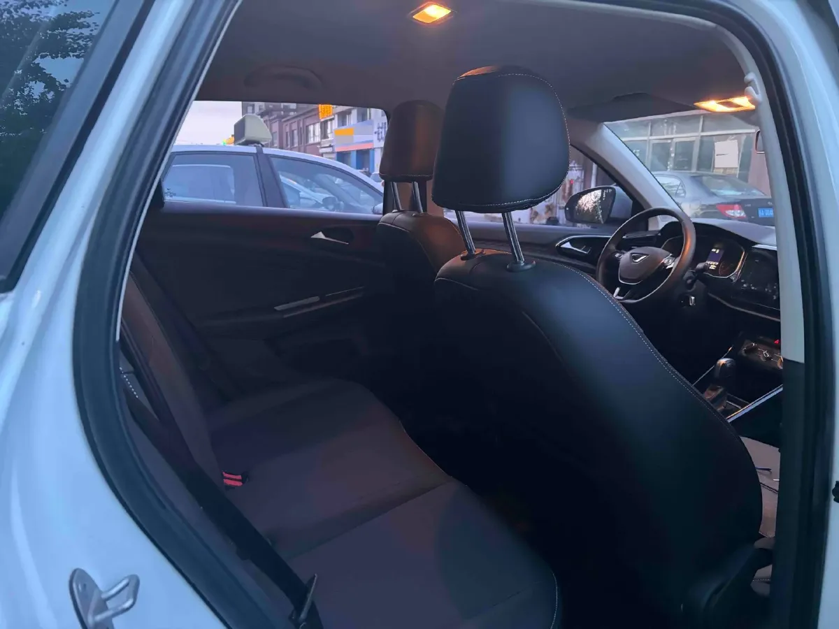 2022 Jetta VS5 1.4T 150HP L4 6AT,autocango,china used car exporter,china ev exporter,chinese used car exporter,chinese used ev exporter