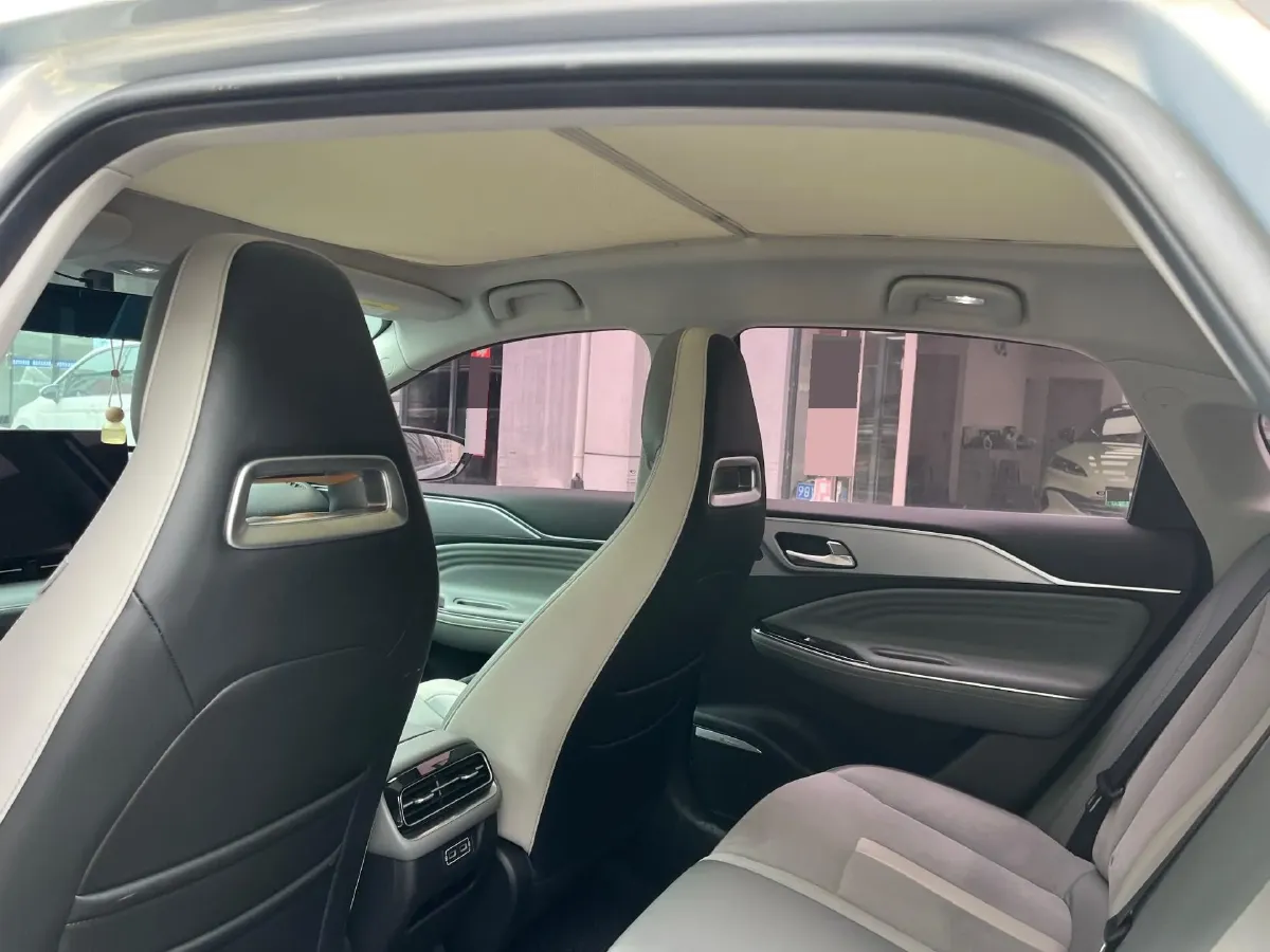 2022 ChangAn Oshan Z6 1.5T 170HP L4 6TCT PHEV 28.4KWH,autocango,china used car exporter,china ev exporter,chinese used car exporter,chinese used ev exporter