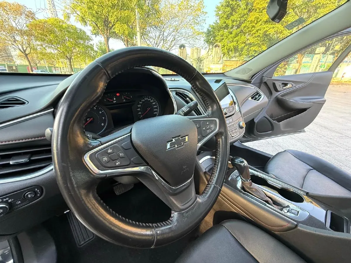 2019 Chevrolet Malibu XL 2.0T 241HP L4 9AT,autocango,china used car exporter,china ev exporter,chinese used car exporter,chinese used ev exporter