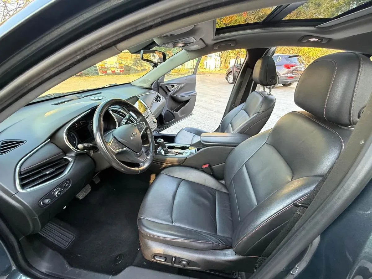 2019 Chevrolet Malibu XL 2.0T 241HP L4 9AT,autocango,china used car exporter,china ev exporter,chinese used car exporter,chinese used ev exporter