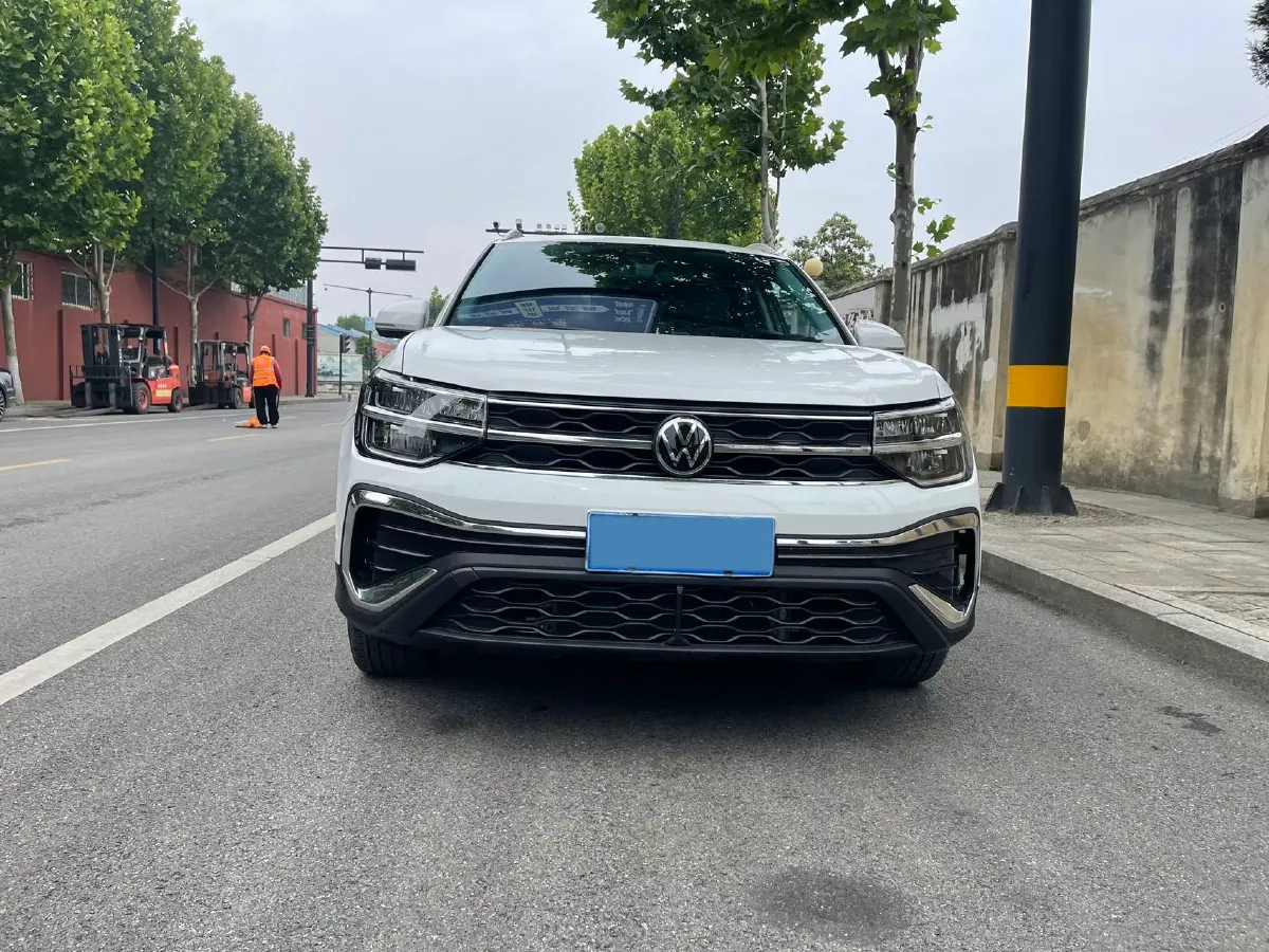 2023 Volkswagen Tharu 1.5T 160HP L4 7DCT,autocango,china used car exporter,china ev exporter,chinese used car exporter,chinese used ev exporter