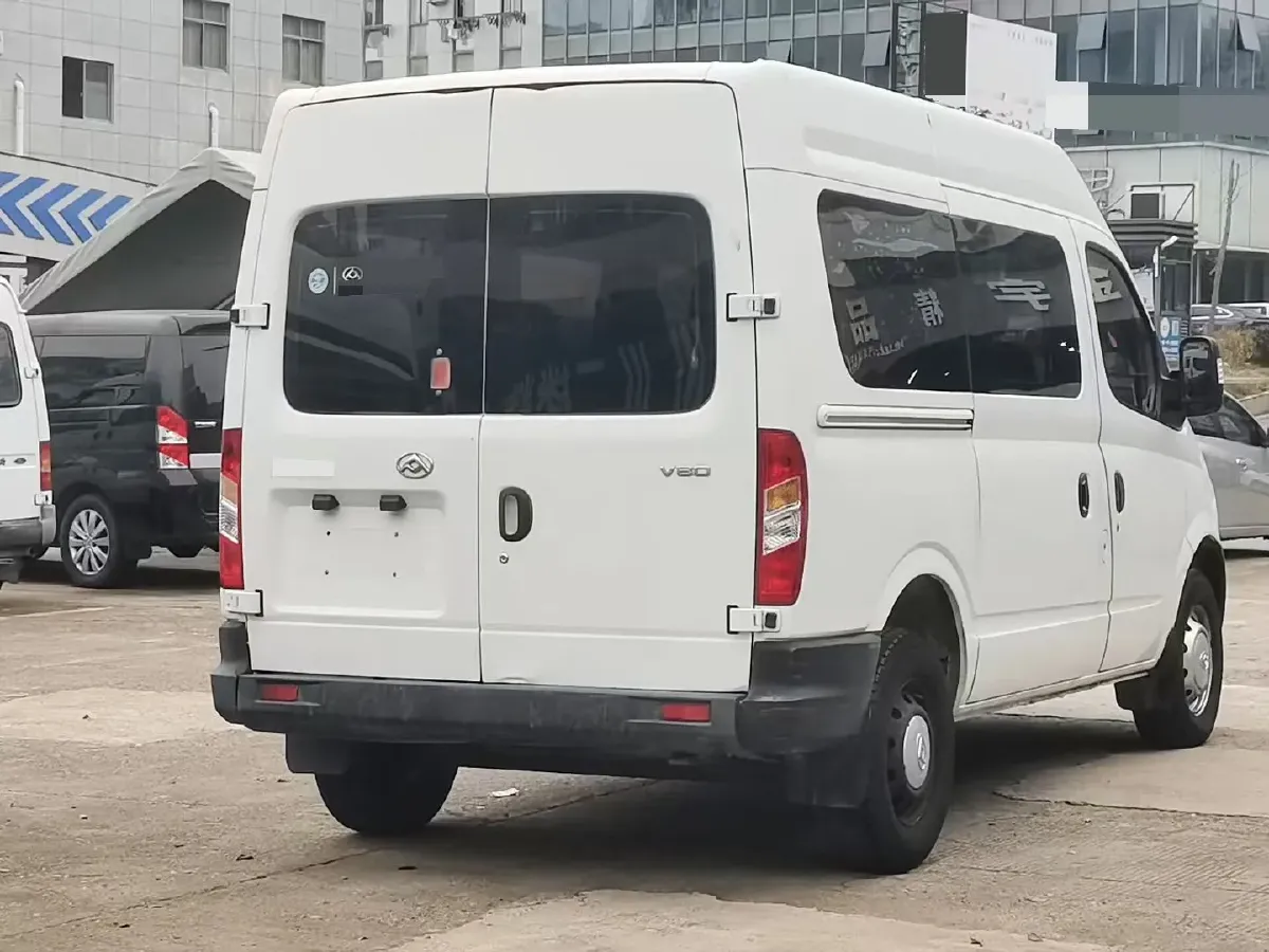 2018 MAXUS XinTu V80 2.5T 136HP L4 6MT,autocango,china used car exporter,china ev exporter,chinese used car exporter,chinese used ev exporter