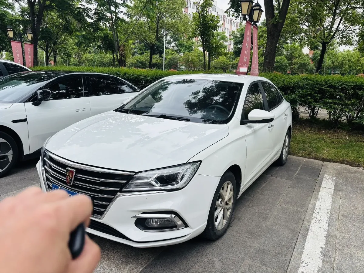 2019 Roewe i5 1.5L 120HP L4 CVT,autocango,china used car exporter,china ev exporter,chinese used car exporter,chinese used ev exporter