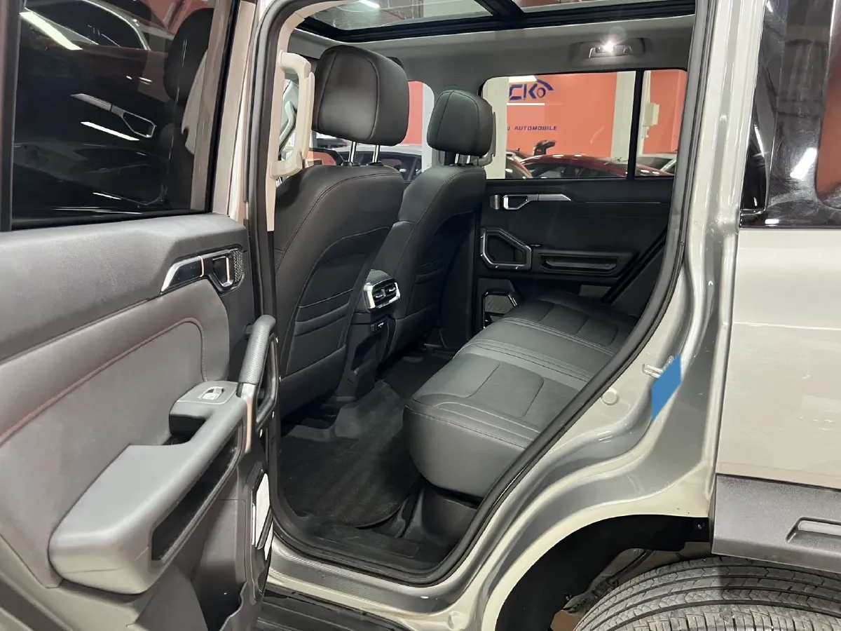 2023 Jetour Traveller 1.5T 184HP L4 7DCT,autocango,china used car exporter,china ev exporter,chinese used car exporter,chinese used ev exporter