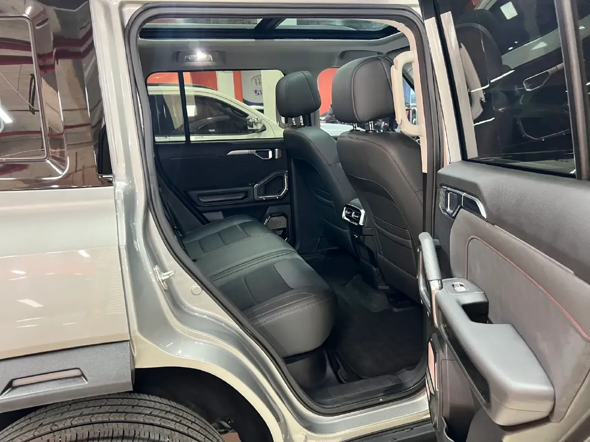 2023 Jetour Traveller 1.5T 184HP L4 7DCT,autocango,china used car exporter,china ev exporter,chinese used car exporter,chinese used ev exporter