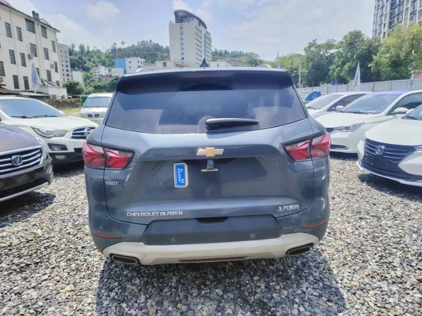 2020 Chevrolet Blazer 2.0T 237HP L4 9AT,autocango,china used car exporter,china ev exporter,chinese used car exporter,chinese used ev exporter
