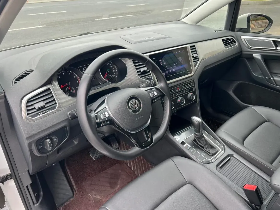 2020 Volkswagen Golf Sportsvan 1.4T 150HP L4 7DCT,autocango,china used car exporter,china ev exporter,chinese used car exporter,chinese used ev exporter
