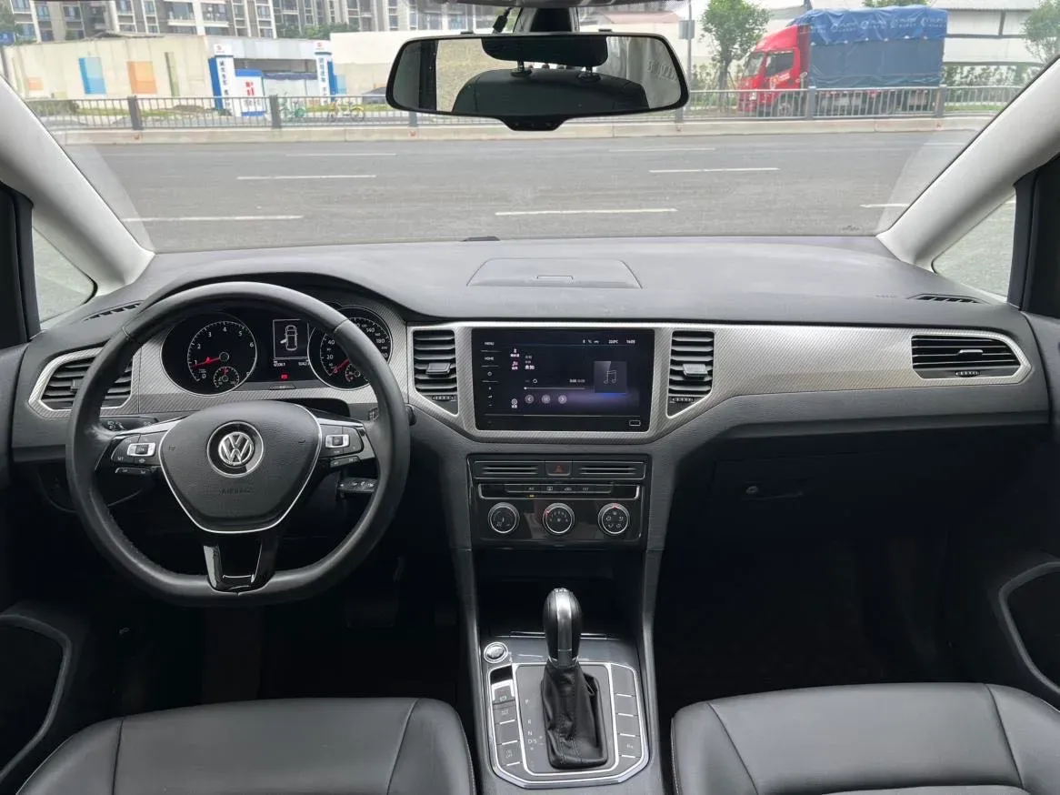 2020 Volkswagen Golf Sportsvan 1.4T 150HP L4 7DCT,autocango,china used car exporter,china ev exporter,chinese used car exporter,chinese used ev exporter