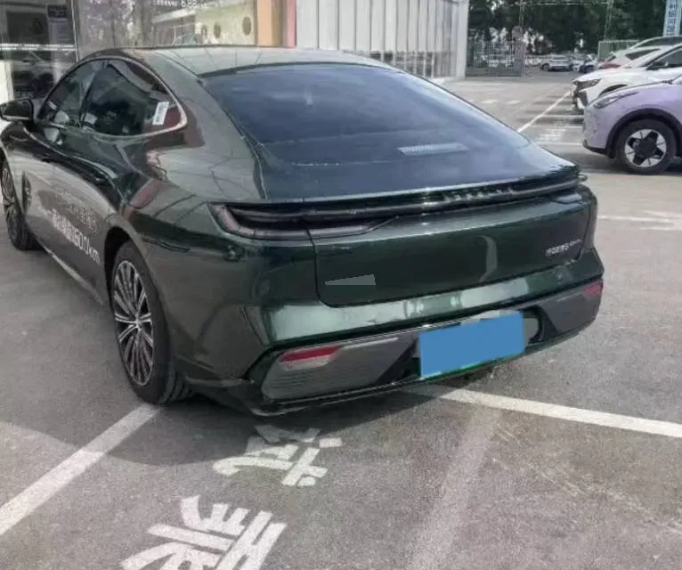 2025 Geely Galaxy Starshine 8 1.5T 163HP L4 3DHT PHEV 18.4KWH,autocango,china used car exporter,china ev exporter,chinese used car exporter,chinese used ev exporter
