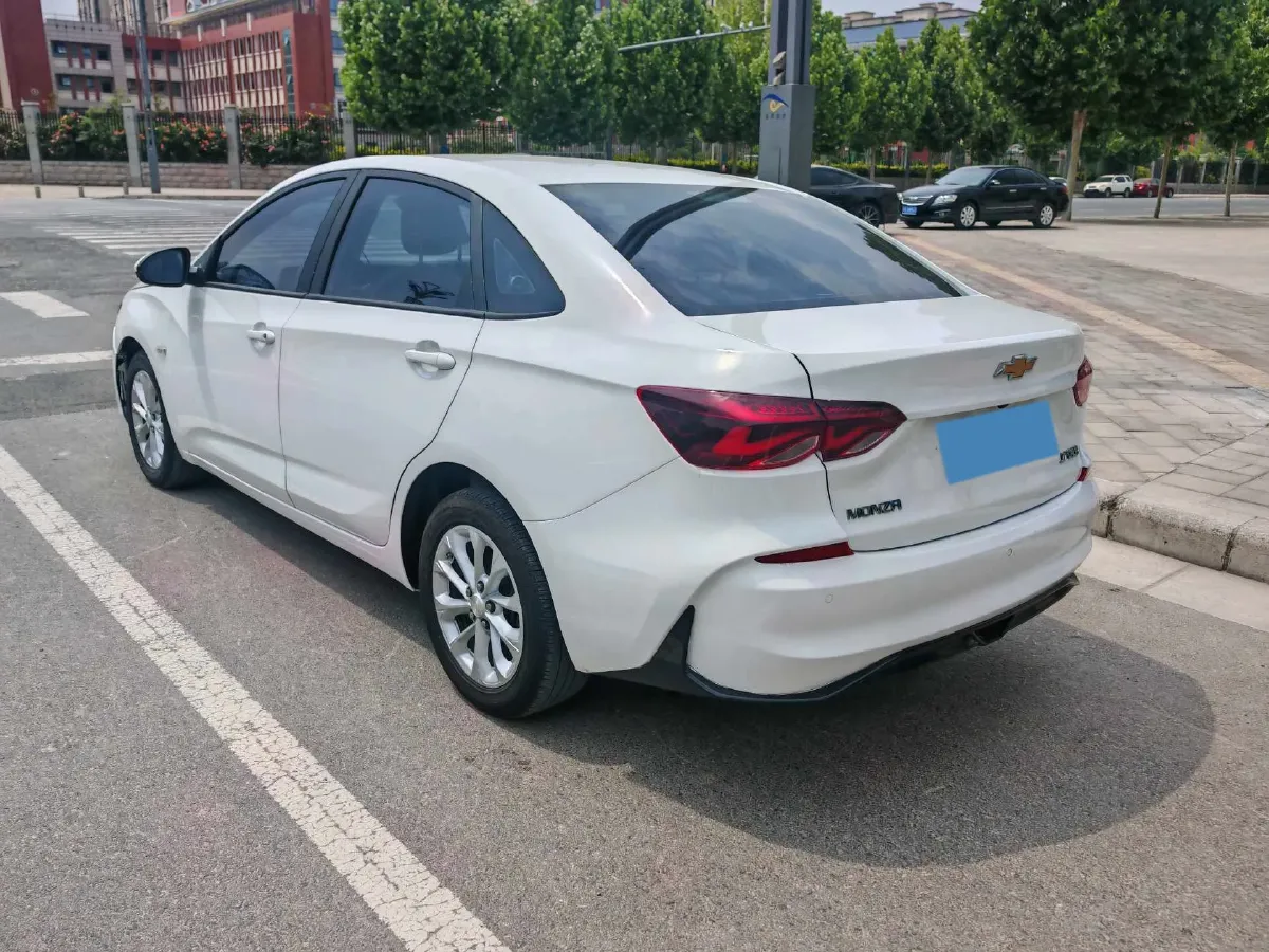 2023 Chevrolet Monza 1.5L 113HP L4 6DCT,autocango,china used car exporter,china ev exporter,chinese used car exporter,chinese used ev exporter