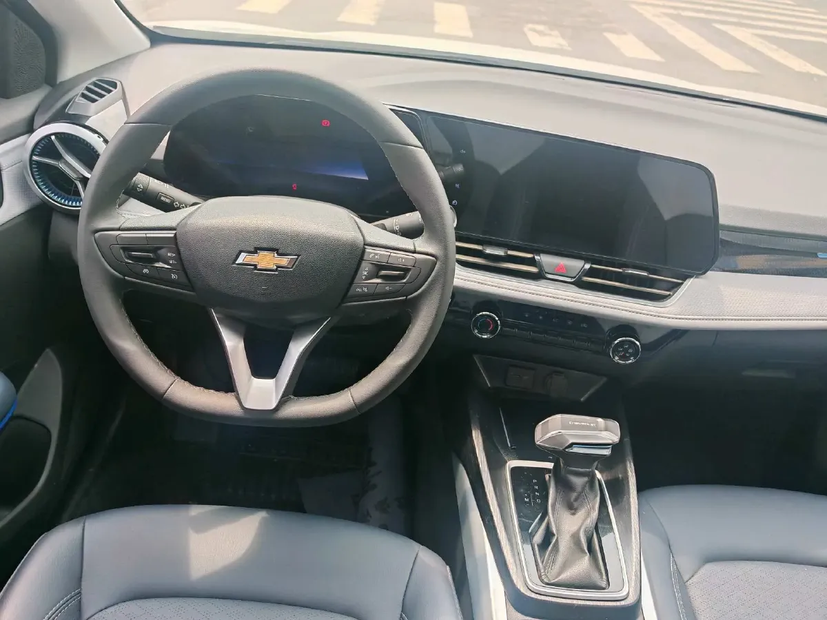 2023 Chevrolet Monza 1.5L 113HP L4 6DCT,autocango,china used car exporter,china ev exporter,chinese used car exporter,chinese used ev exporter