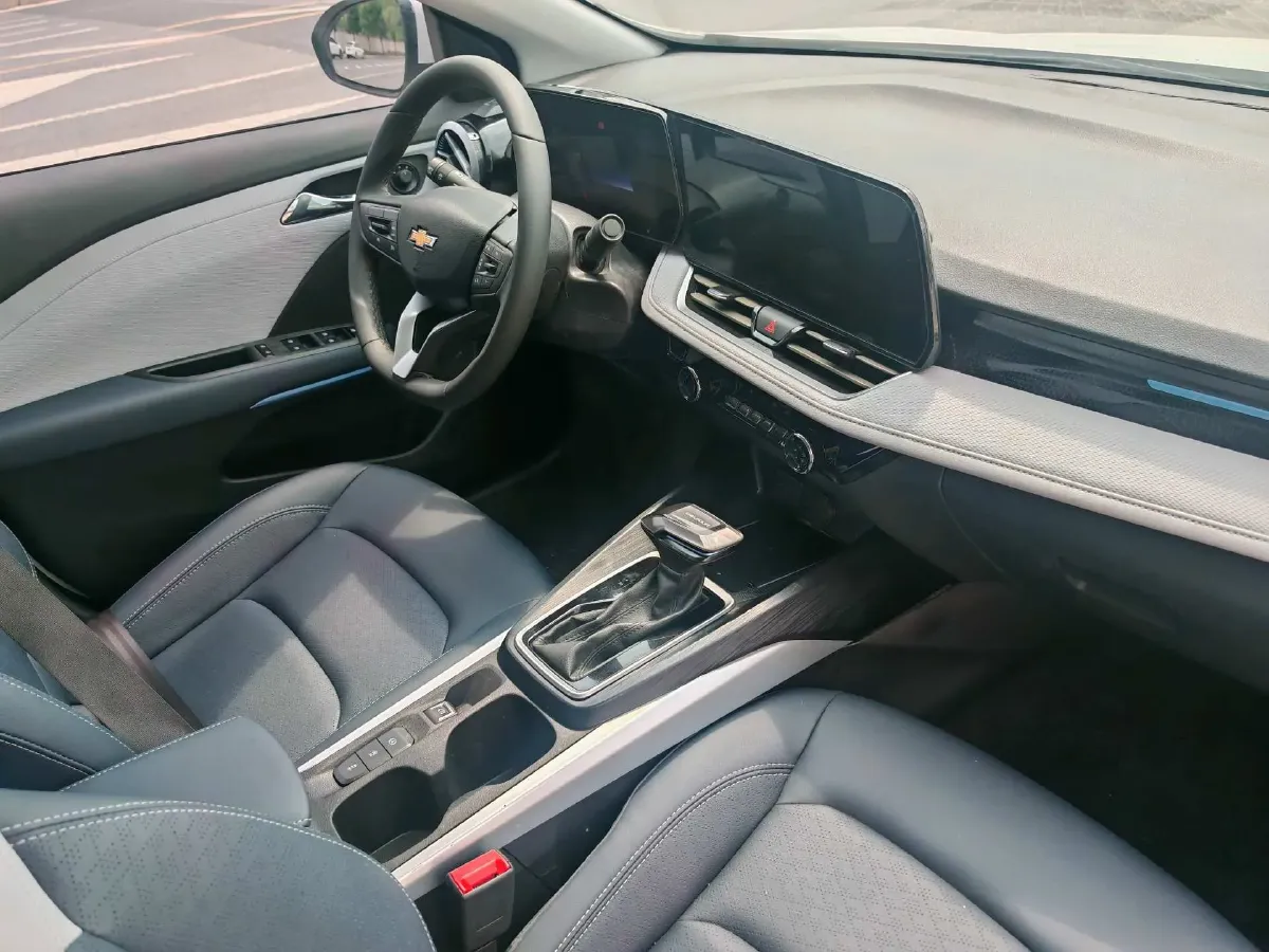 2023 Chevrolet Monza 1.5L 113HP L4 6DCT,autocango,china used car exporter,china ev exporter,chinese used car exporter,chinese used ev exporter