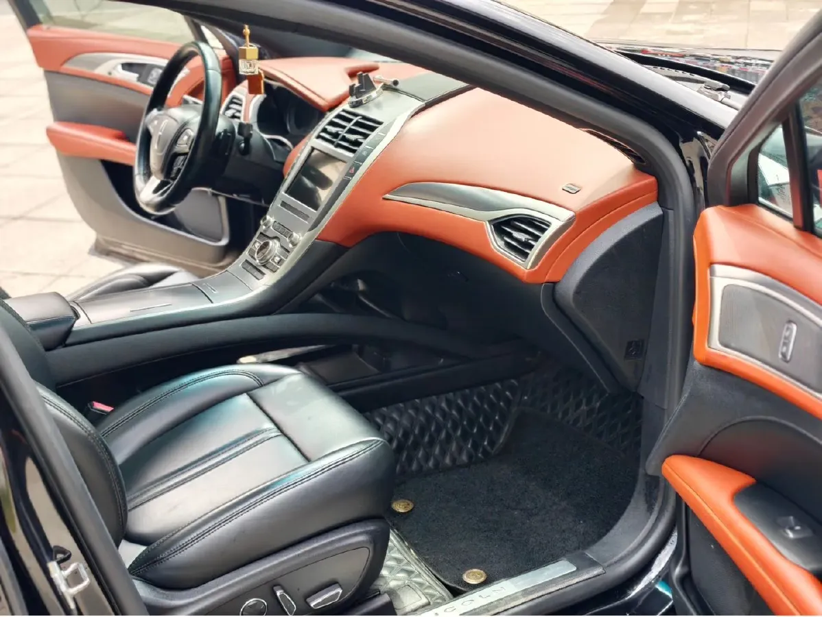 2020 Lincoln MKZ 2.0T 196HP L4 6AT,autocango,china used car exporter,china ev exporter,chinese used car exporter,chinese used ev exporter