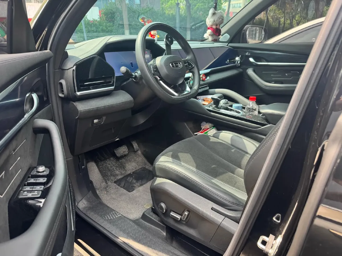 2024 Geely Monjaro 2.0T 238HP L4 8AT,autocango,china used car exporter,china ev exporter,chinese used car exporter,chinese used ev exporter