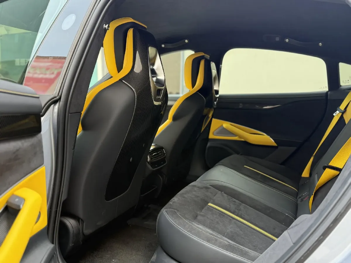 2025 MI SU7 Ultra BEV 93.7KWH,autocango,china used car exporter,china ev exporter,chinese used car exporter,chinese used ev exporter