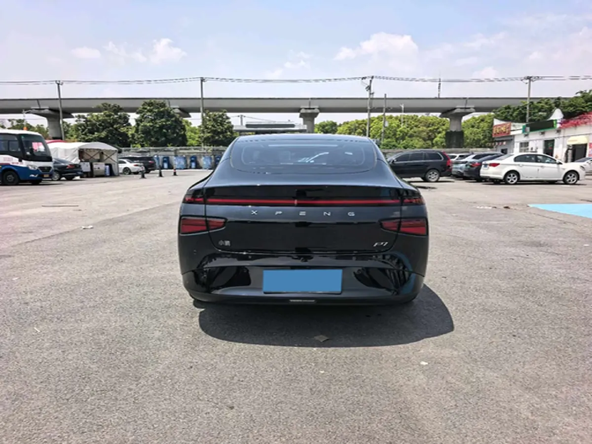 2023 Xpeng P7 BEV 86.2KWH,autocango,china used car exporter,china ev exporter,chinese used car exporter,chinese used ev exporter