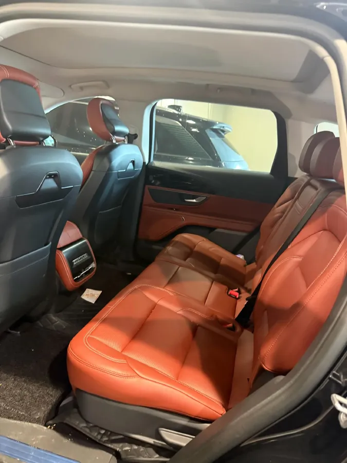 2025 Lincoln Nautilus 2.0T 261HP L4 8AT,autocango,china used car exporter,china ev exporter,chinese used car exporter,chinese used ev exporter