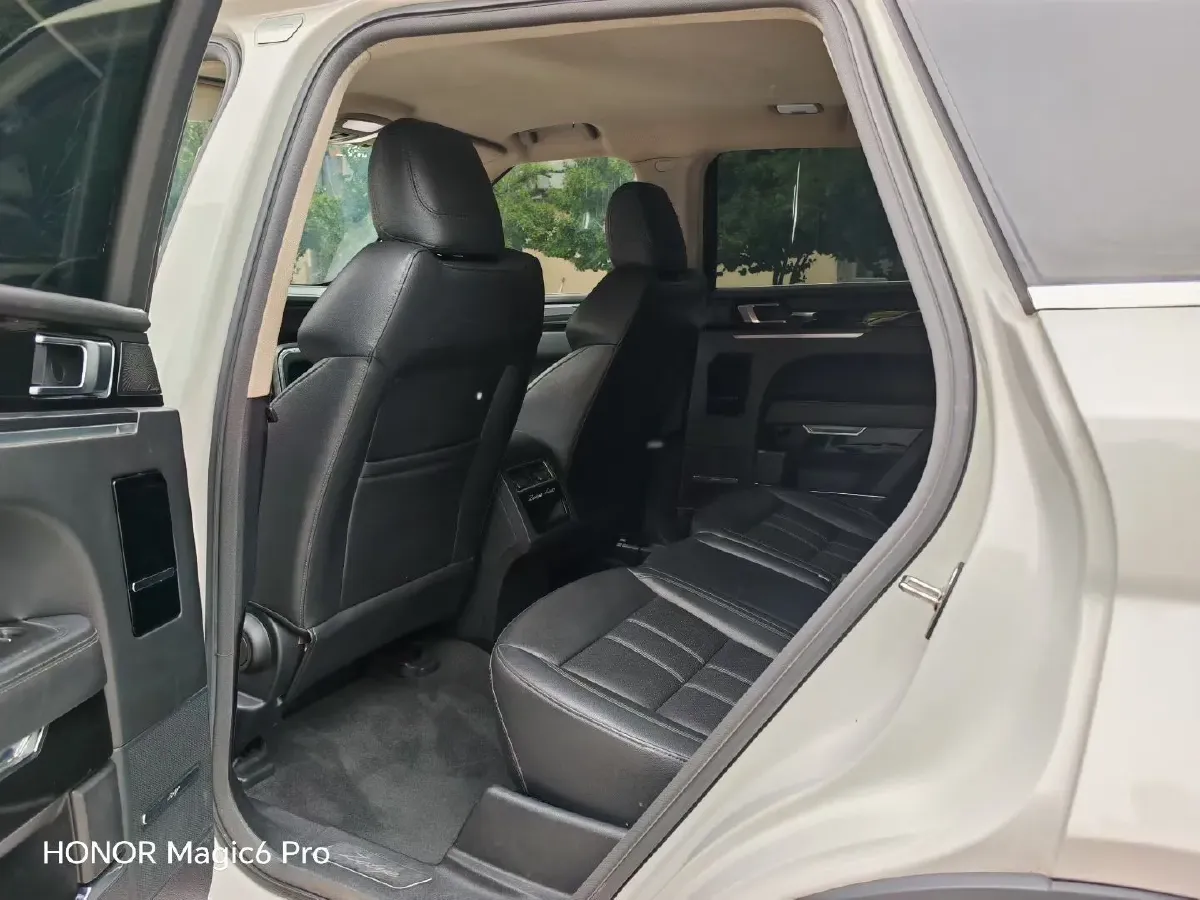2017 Zotye T700 1.8T 177HP L4 6DCT,autocango,china used car exporter,china ev exporter,chinese used car exporter,chinese used ev exporter