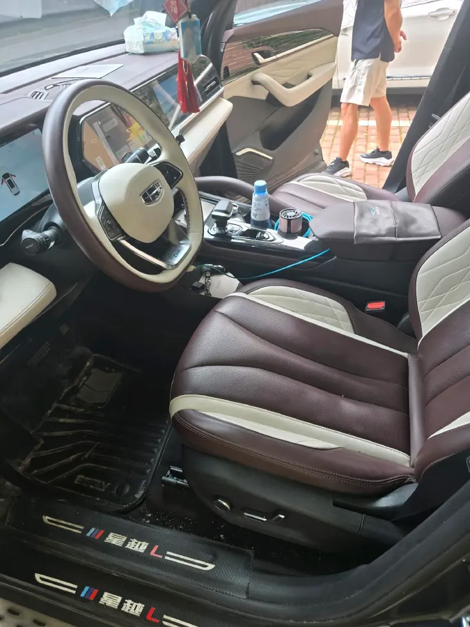 2021 Geely Monjaro 2.0T 218HP L4 7DCT,autocango,china used car exporter,china ev exporter,chinese used car exporter,chinese used ev exporter