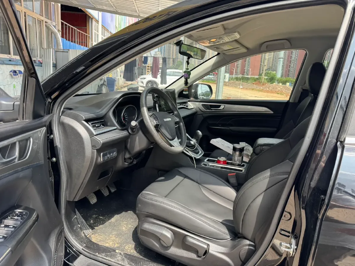 2023 Haval M6 1.5T 150HP L4 6MT,autocango,china used car exporter,china ev exporter,chinese used car exporter,chinese used ev exporter