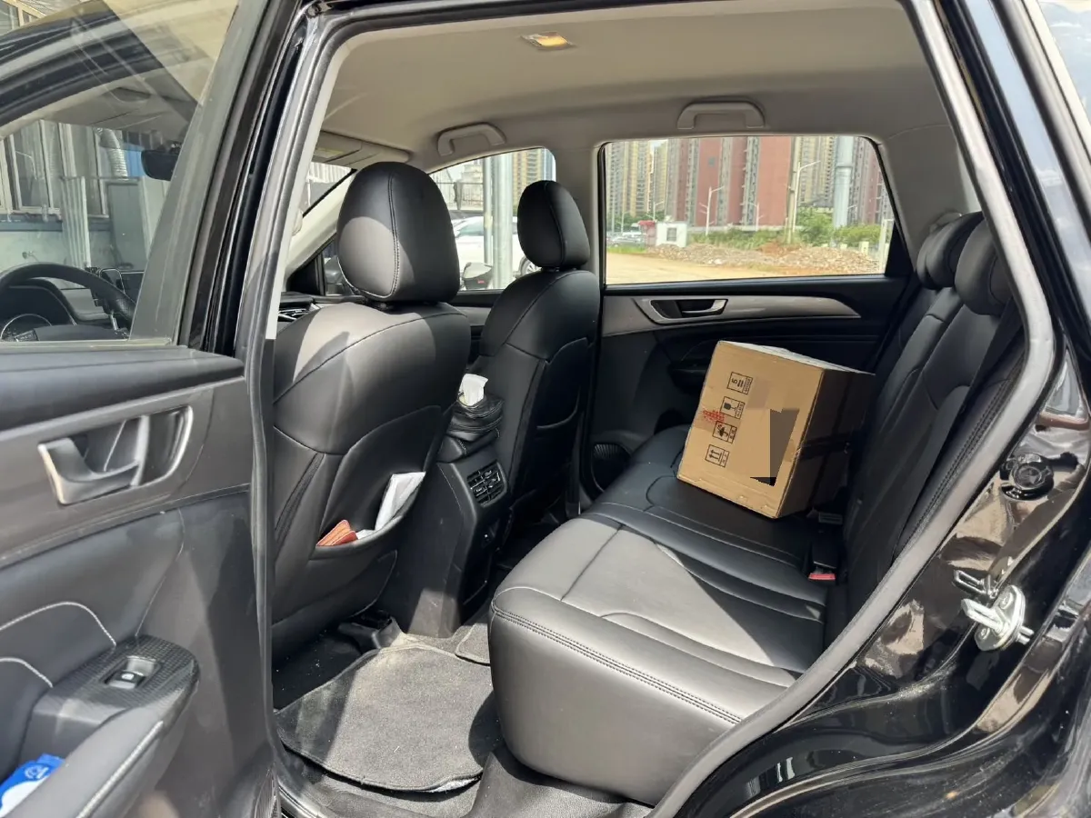 2023 Haval M6 1.5T 150HP L4 6MT,autocango,china used car exporter,china ev exporter,chinese used car exporter,chinese used ev exporter