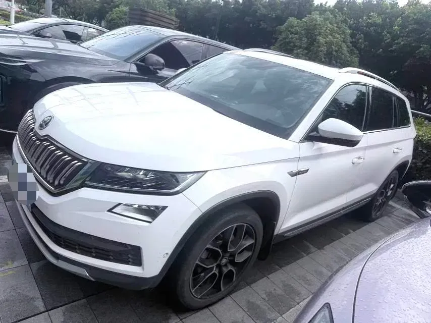 2020 Skoda Kodiak 2.0T 186HP L4 7DCT,autocango,china used car exporter,china ev exporter,chinese used car exporter,chinese used ev exporter